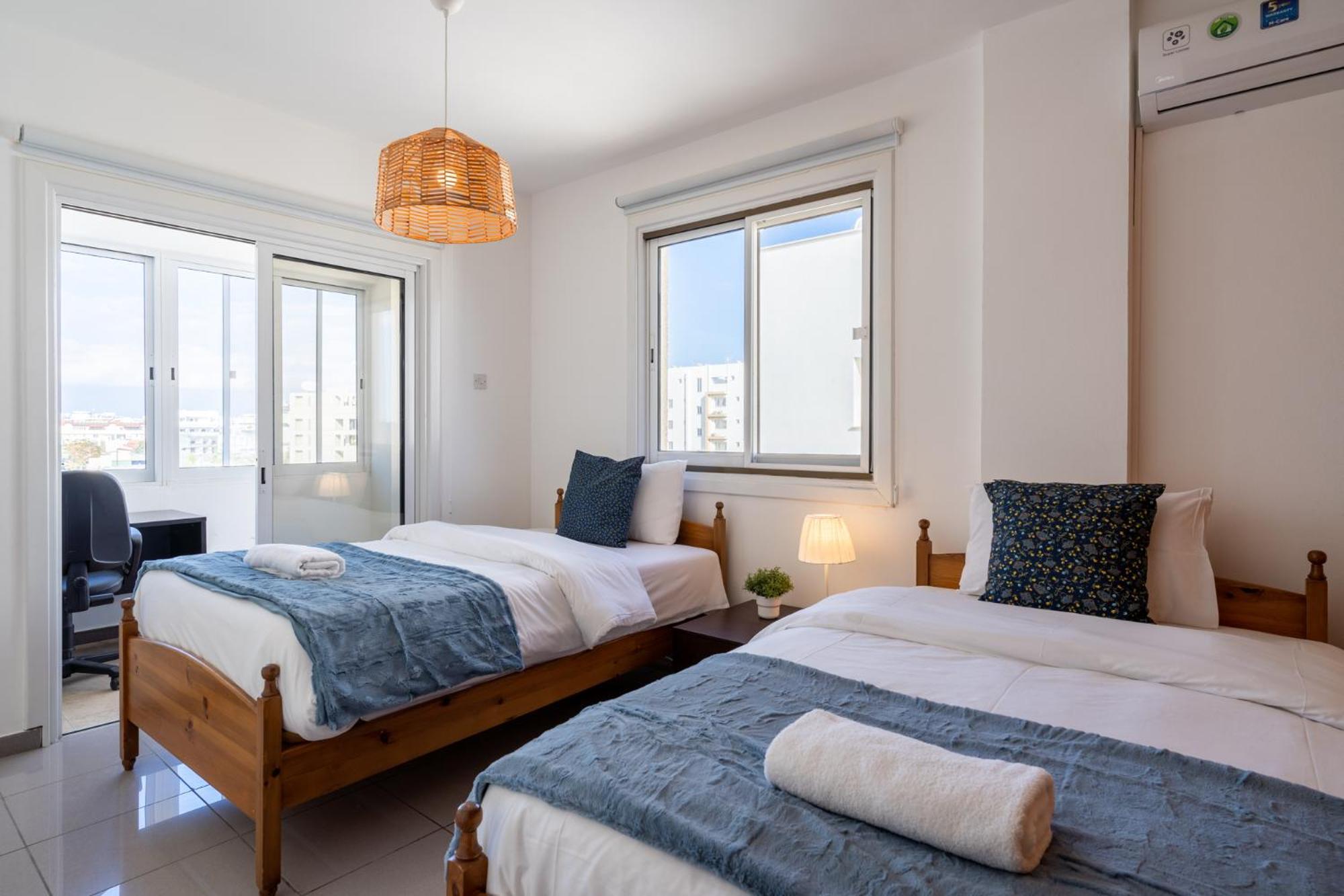 Jayde 2-Bedroom Apartment In Larnaca Dış mekan fotoğraf